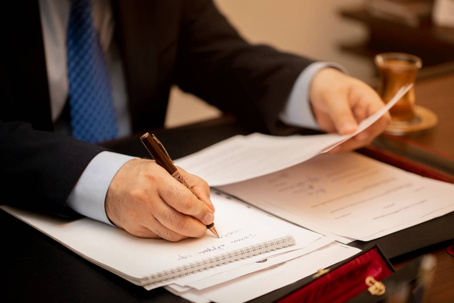 Profesionalios teisinės paslaugos privatiems asmenims ir įmonėms